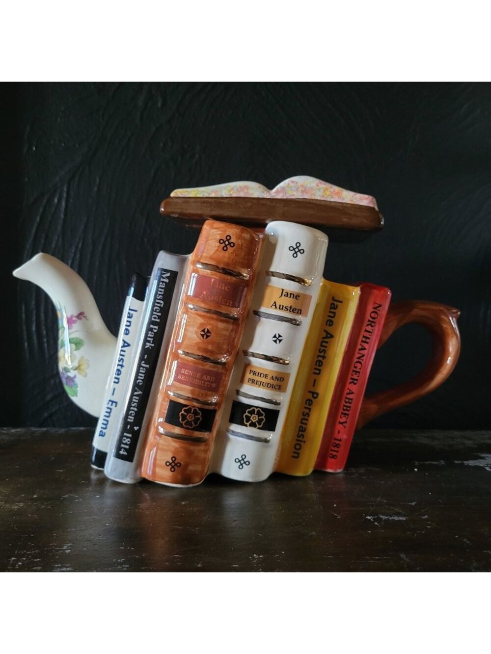 Carters Of Suffolk Jane Austen Books Decorative Teapot, Book Lover Gift